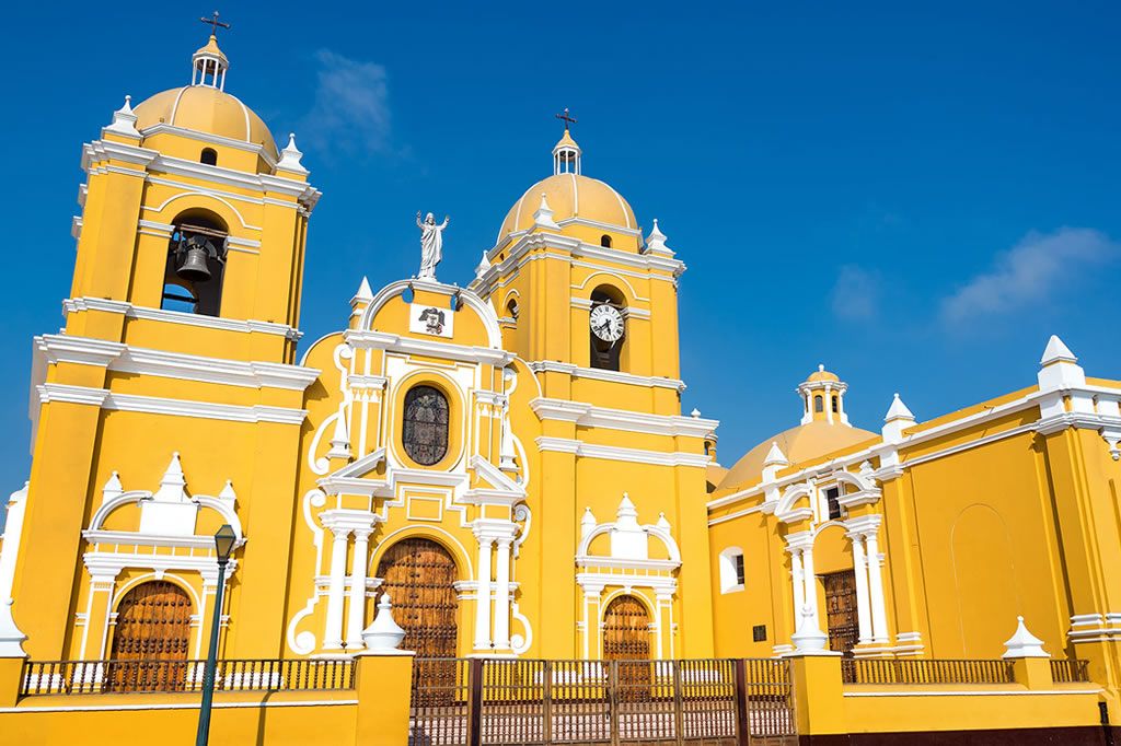 Viajes Nacionales en Festividades