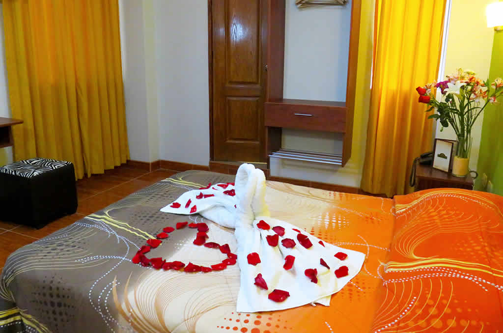 Hotel Jultom Habitación Matrimonial